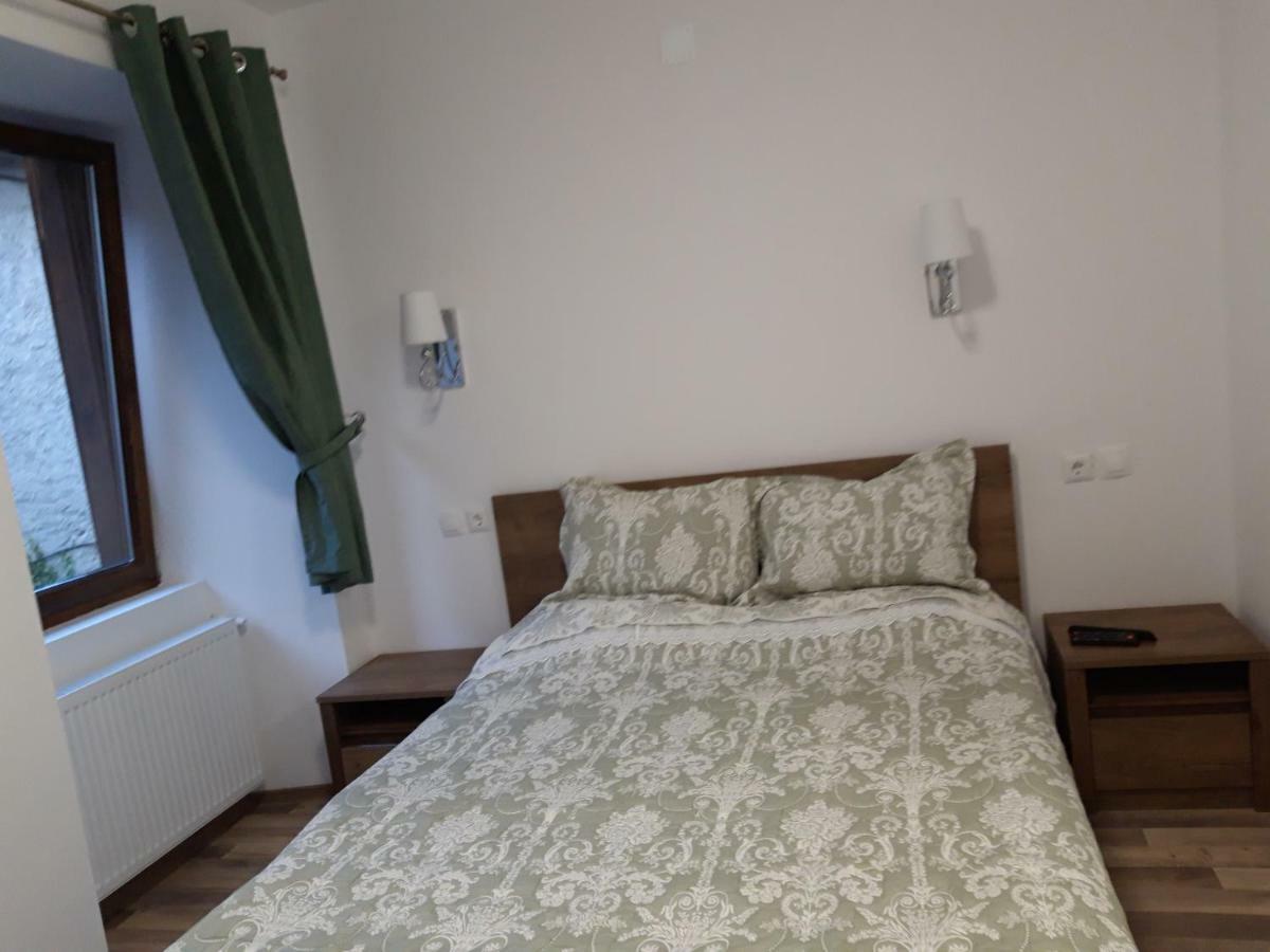 Sara House Apartman Bistriţa Szoba fotó