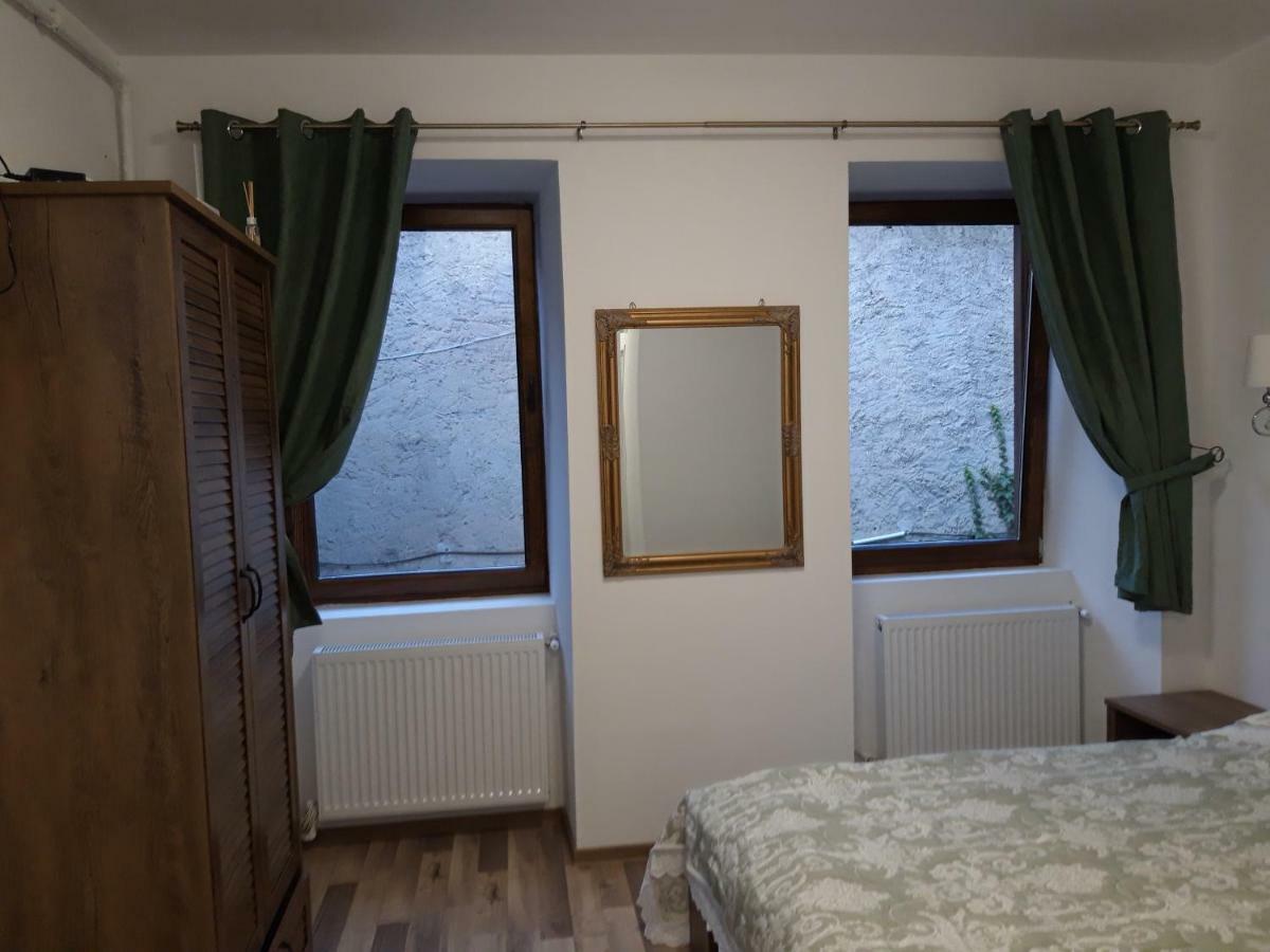 Sara House Apartman Bistriţa Kültér fotó