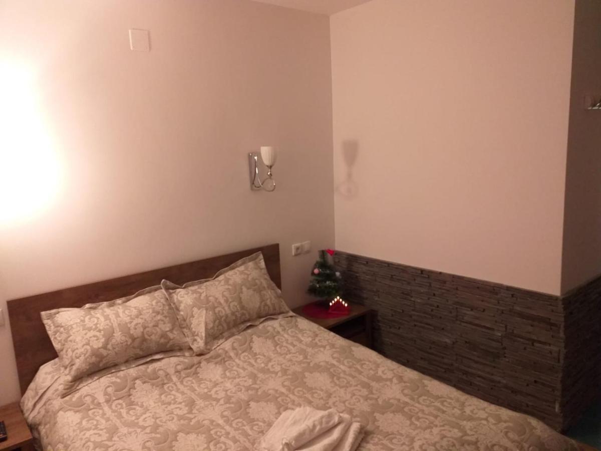 Sara House Apartman Bistriţa Kültér fotó
